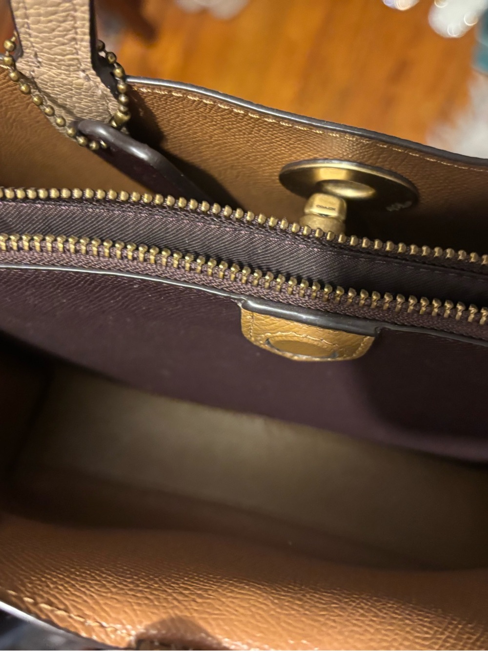 Coach White & Tan Leather Tote Crossbody Bag - Picture 9 of 9